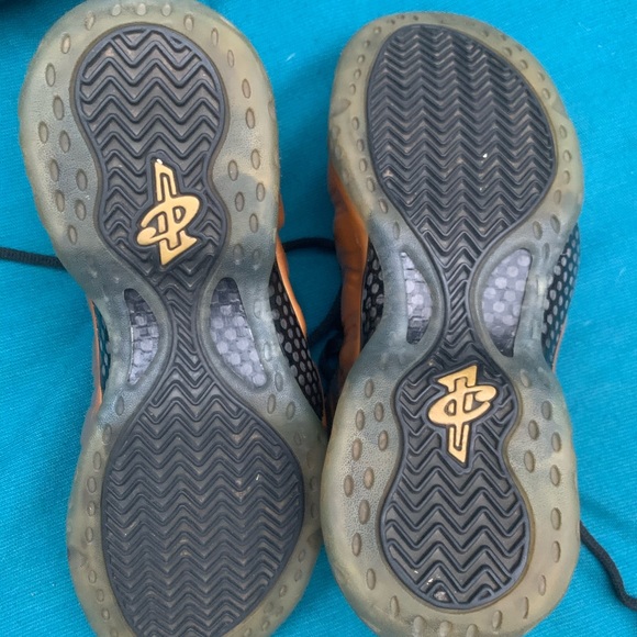 Nike Air Foamposite One Metallic Gold - Picture 6 of 8